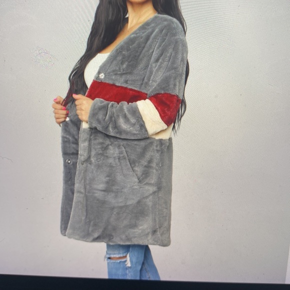 New Fashion Nova Jacket/Cardigan - Picture 3 of 4